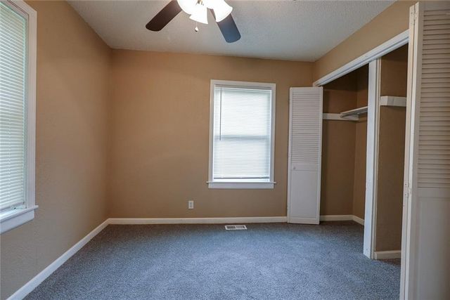 6306 E 152nd Street, Grandview, MO 64030