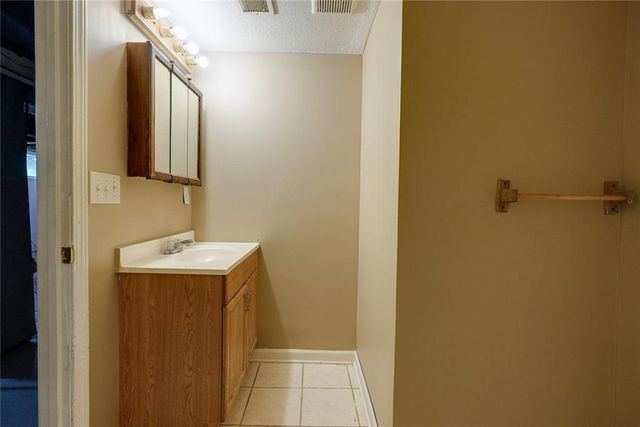 6306 E 152nd Street, Grandview, MO 64030