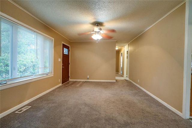 6306 E 152nd Street, Grandview, MO 64030
