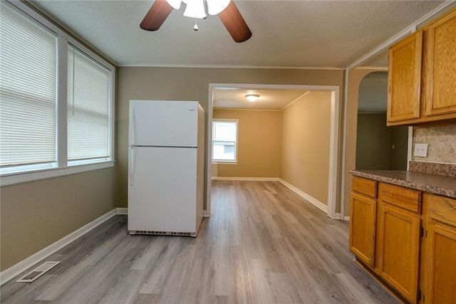 6306 E 152nd Street, Grandview, MO 64030