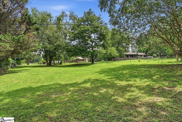 412 Hood Road, Greenville, SC 29611