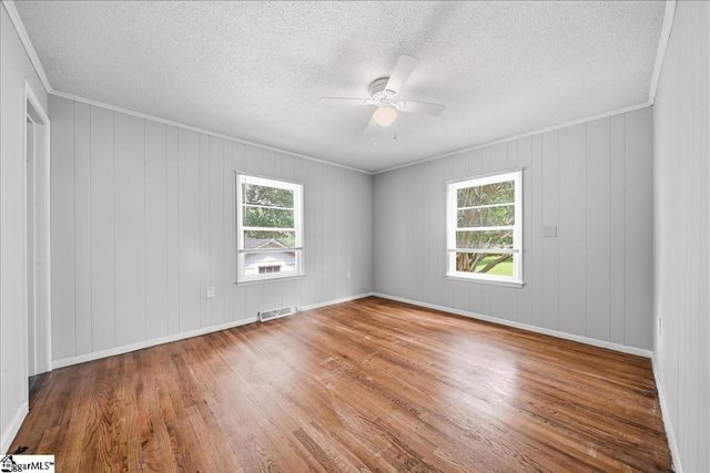 412 Hood Road, Greenville, SC 29611