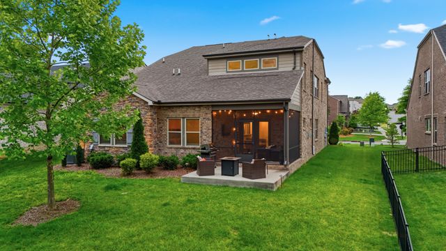 1677 Boardwalk Pl, Gallatin, TN 37066
