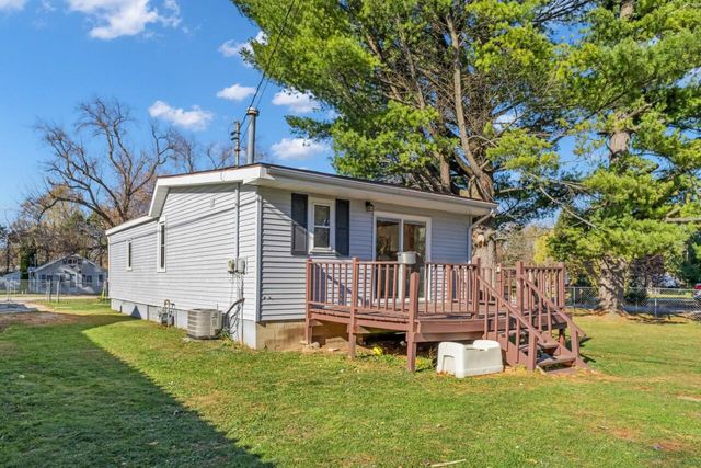 2800 Mabie STREET, Delavan, WI 53115