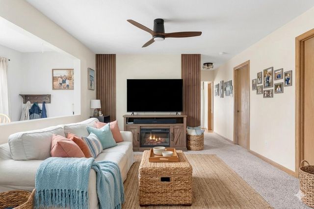 2800 Mabie STREET, Delavan, WI 53115