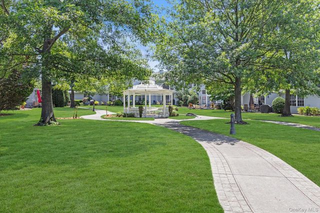 742 Verona Drive, Melville, NY 11747