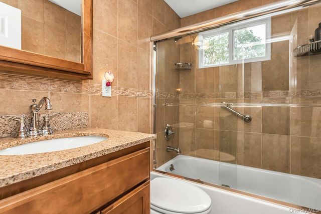 2782 Harvey Avenue, Oceanside, NY 11572