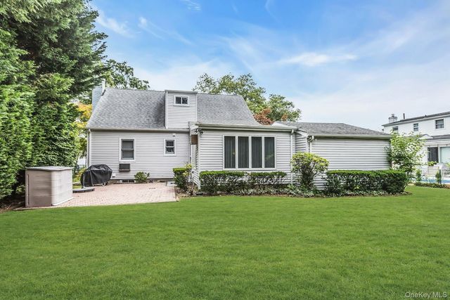 2782 Harvey Avenue, Oceanside, NY 11572