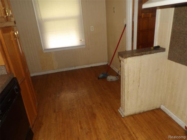 8235 Prest Street, Detroit, MI 48228