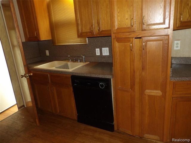 8235 Prest Street, Detroit, MI 48228