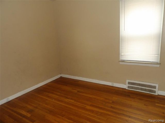 8235 Prest Street, Detroit, MI 48228