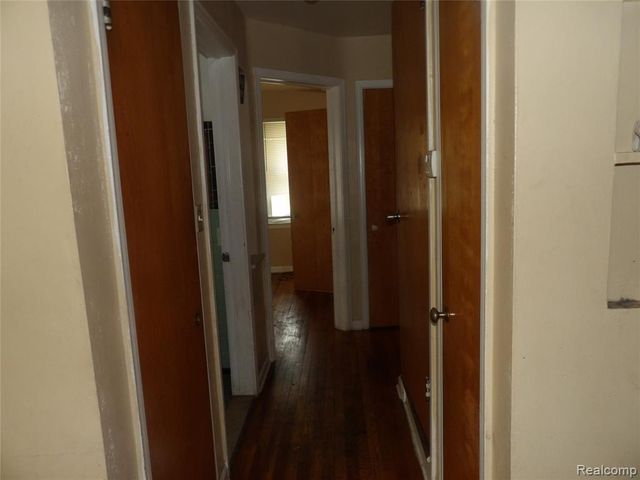 8235 Prest Street, Detroit, MI 48228