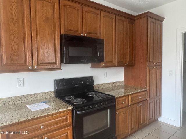 411 Poplar Boulevard, Pearl, MS 39208