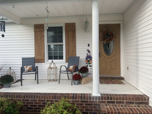 110 Inglewood Ct, Murfreesboro, TN 37127
