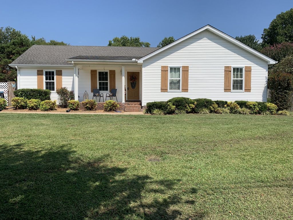 110 Inglewood Ct, Murfreesboro, TN 37127