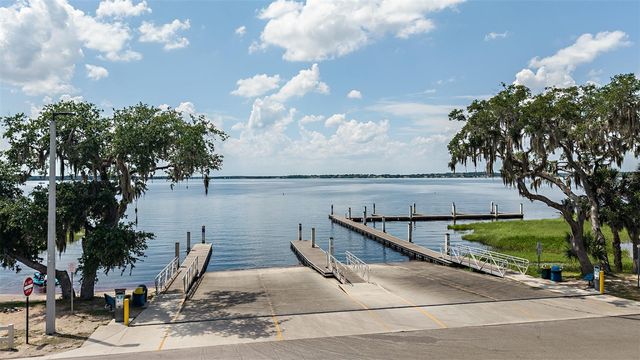 7421 FIELDSTONE DRIVE, Groveland, FL 34736