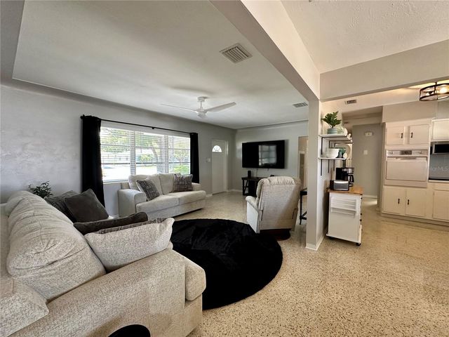 4917 99TH STREET N, St Petersburg, FL 33708