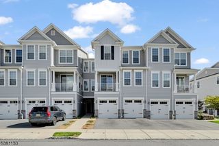 41 Sequoia Dr, Cedar Grove Twp., NJ 07009