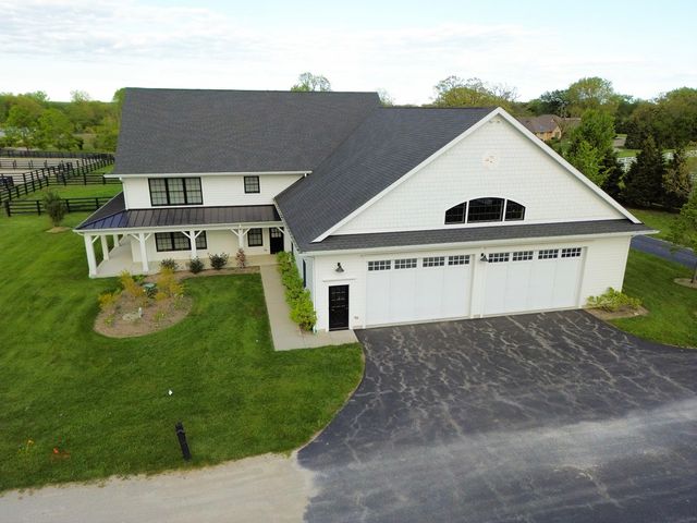 14341 W OLD SCHOOL Road, Libertyville, IL 60048