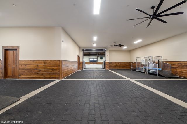 14341 W OLD SCHOOL Road, Libertyville, IL 60048