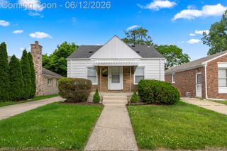 6719 Parkland Street, Dearborn Heights, MI 48127