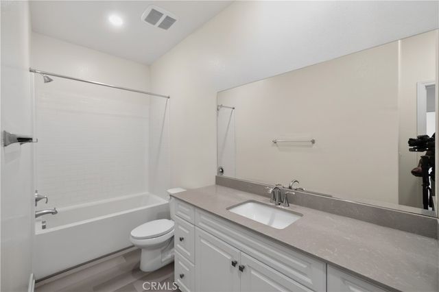 41507 Red Car, Lake Elsinore, CA 92532