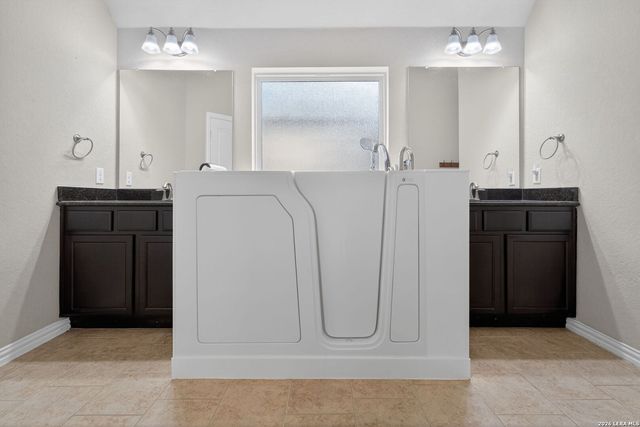 805 Raceland, San Antonio, TX 78245