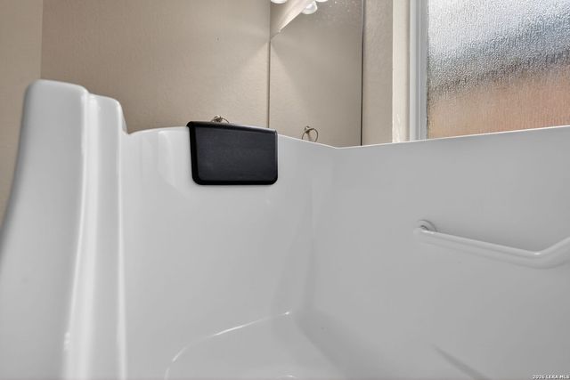 805 Raceland, San Antonio, TX 78245