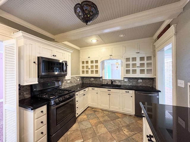 107 Lazy Lane, Crockett, TX 75835