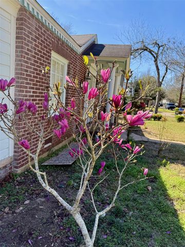 107 Lazy Lane, Crockett, TX 75835