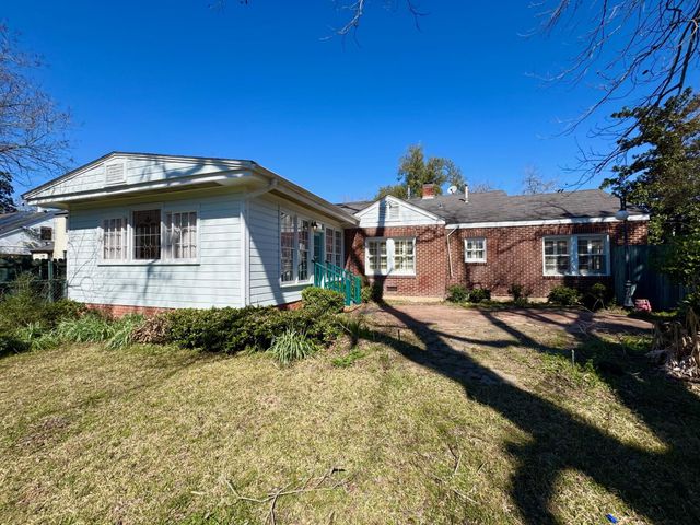107 Lazy Lane, Crockett, TX 75835