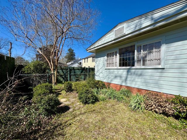 107 Lazy Lane, Crockett, TX 75835