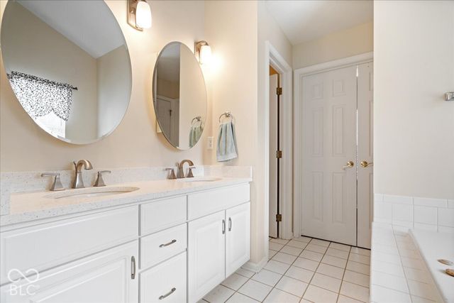 3015 Kindiwa Court, Carmel, IN 46033