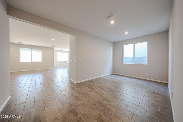 18110 W CREEDANCE Boulevard, Surprise, AZ 85387