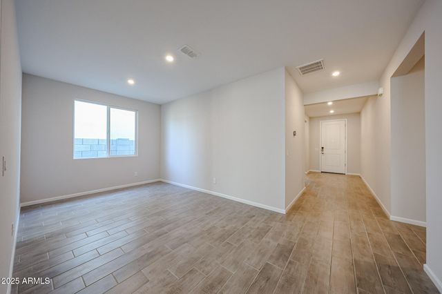 18110 W CREEDANCE Boulevard, Surprise, AZ 85387