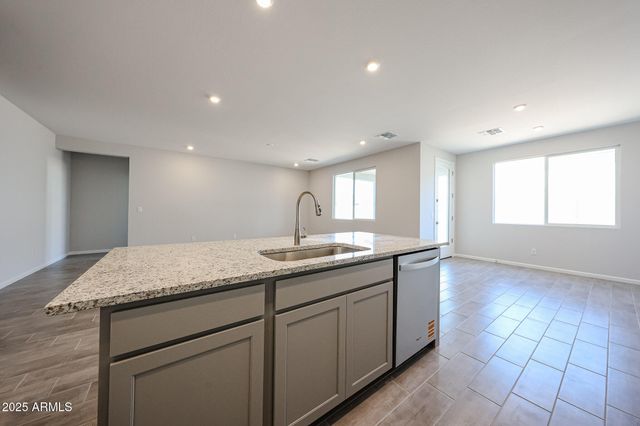 18110 W CREEDANCE Boulevard, Surprise, AZ 85387