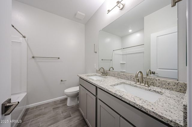 18110 W CREEDANCE Boulevard, Surprise, AZ 85387