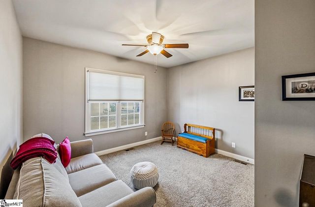 309 Saddlers Run, Chesnee, SC 29323