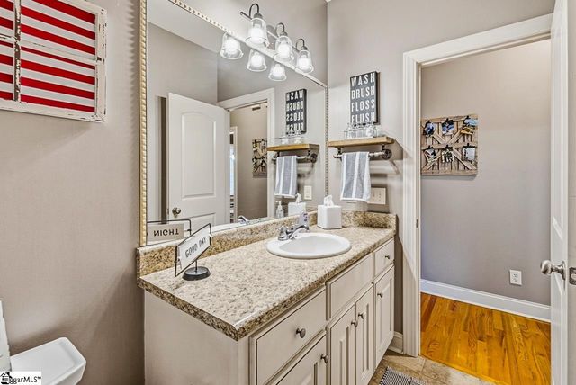 309 Saddlers Run, Chesnee, SC 29323