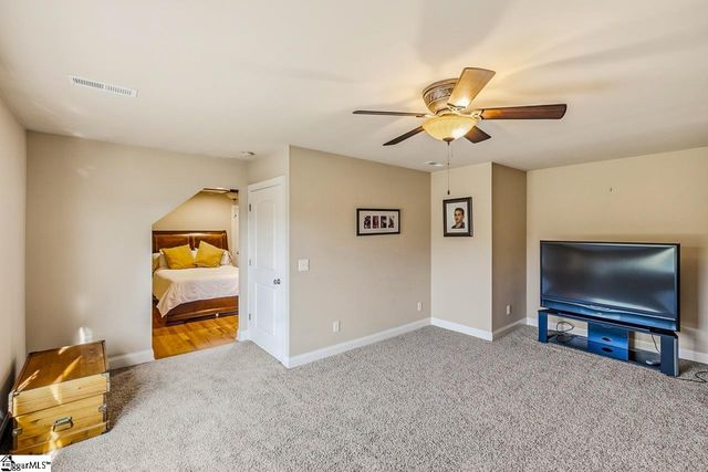 309 Saddlers Run, Chesnee, SC 29323