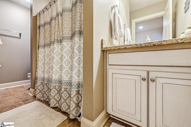 309 Saddlers Run, Chesnee, SC 29323