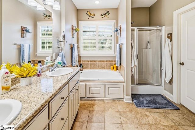 309 Saddlers Run, Chesnee, SC 29323