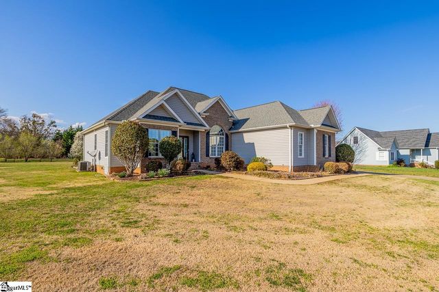 309 Saddlers Run, Chesnee, SC 29323