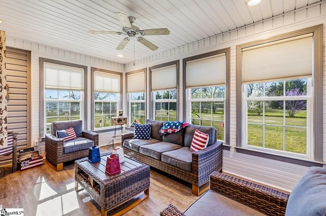 309 Saddlers Run, Chesnee, SC 29323