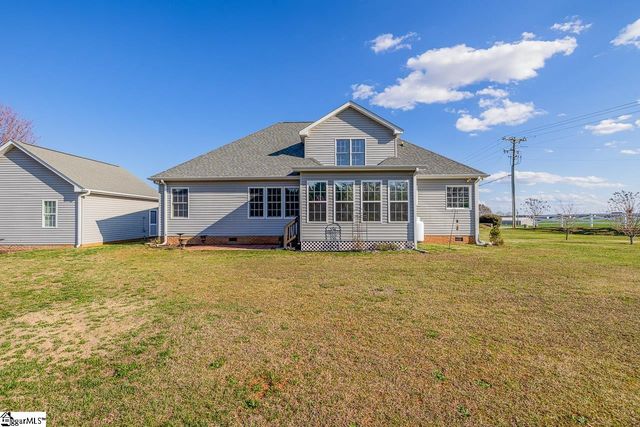 309 Saddlers Run, Chesnee, SC 29323