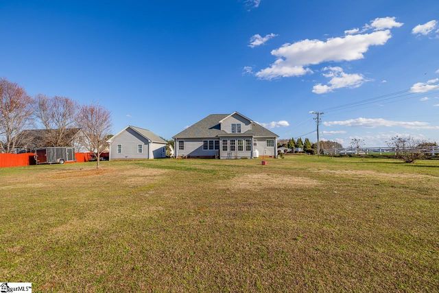309 Saddlers Run, Chesnee, SC 29323