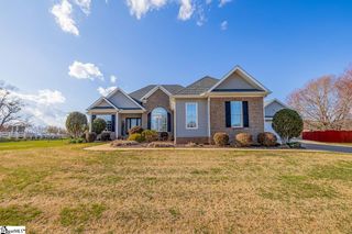 309 Saddlers Run, Chesnee, SC 29323