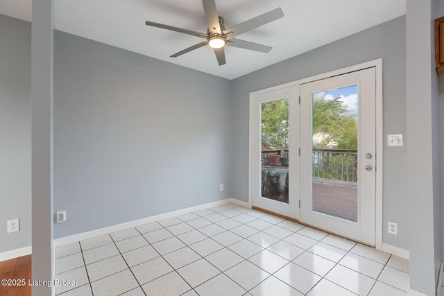 6901 Holly Lake Dr, Louisville, KY 40291