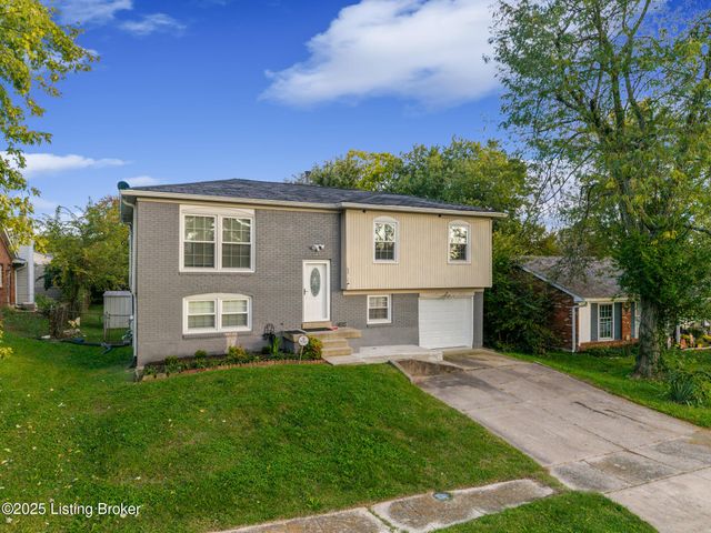 6901 Holly Lake Dr, Louisville, KY 40291