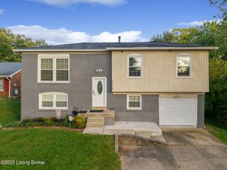 6901 Holly Lake Dr, Louisville, KY 40291